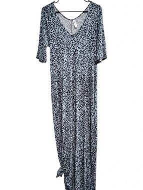 Zenana Size Small Grey Leopard Print Short Sleeve Maxi Dress